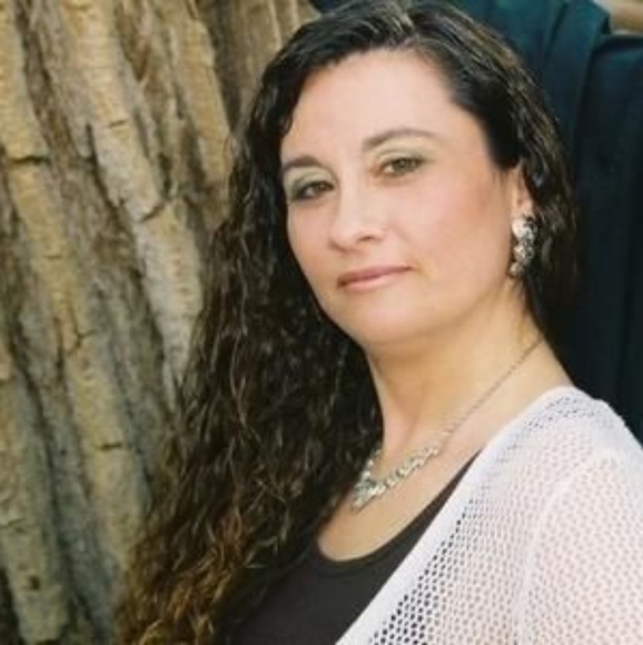 Meet your Posher, Jackie - Picture 1 of 1